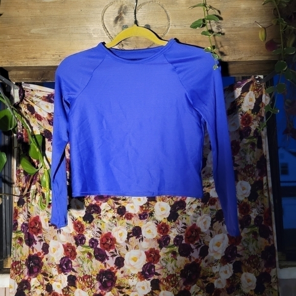Avia Tops - NWOT Avia Women's Blue Ribbed Crop Top Long Sleeve Shirt Size M(7-8)